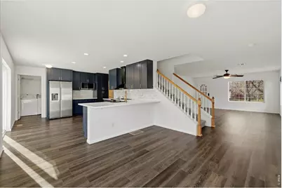 3901 Heatherwood Cir, Johnstown, CO 80534 - Photo 3