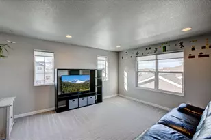 2137 Honeybee Dr, Windsor, CO 80550 - Photo 21