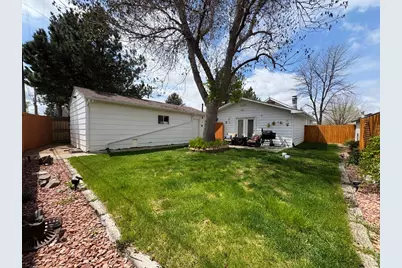 322 Euclid St, Fort Morgan, CO 80701 - Photo 3