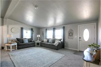 111 Jennifer Cir, Brush, CO 80723 - Photo 5