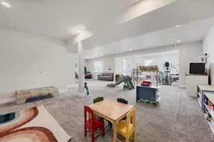 7170 S Uriah St, Aurora, CO 80016 - Photo 13