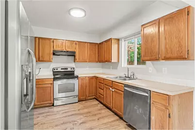 1065 E 5th St, Loveland, CO 80537 - Photo 7