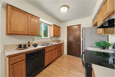 2012 W Stuart St, Fort Collins, CO 80526 - Photo 13