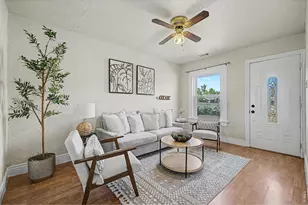 1962 S Logan St, Denver, CO 80210 - Photo 3