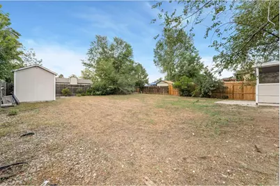 2433 Sunset Dr, Longmont, CO 80501 - Photo 29