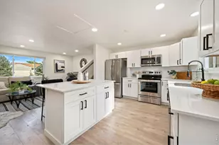 2433 Sunset Dr, Longmont, CO 80501 - Photo 11
