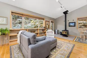 2340 Eagle Cliff Rd, Estes Park, CO 80517 - Photo 21