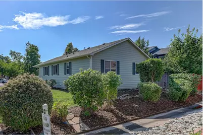 346 Wadsworth Cir, Longmont, CO 80504 - Photo 3