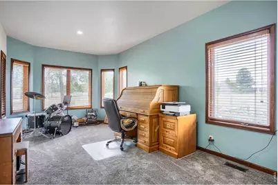 8125 Woodland Rd, Longmont, CO 80503 - Photo 27