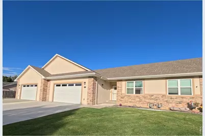 352 Howell Ave, Brush, CO 80723 - Photo 1