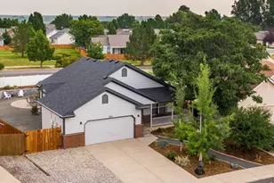 1813 Chesapeake Cir, Johnstown, CO 80534 - Photo 3