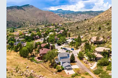 9 Eagle Nest Ln, Lyons, CO 80540 - Photo 5