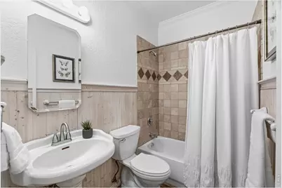 6795 Villa Ln, Berthoud, CO 80513 - Photo 13