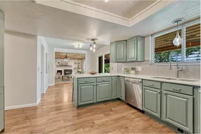 6552 W Calhoun Pl, Littleton, CO 80123 - Photo 11