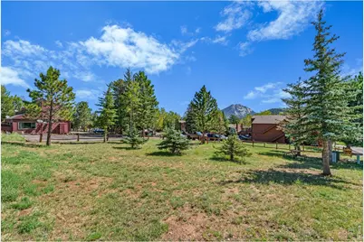 1050 S Saint Vrain Ave #L-4, Estes Park, CO 80517 - Photo 15