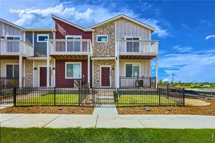 2840 Bear Spgs Cir, Longmont, CO 80503 - Photo 1