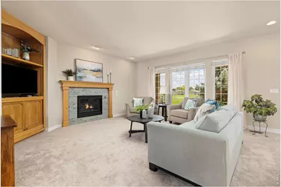 1001 Wyndemere Cir, Longmont, CO 80504 - Photo 13