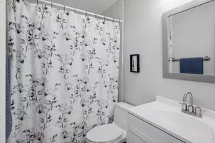 8225 Fairmount Dr, Denver, CO 80247 - Photo 21