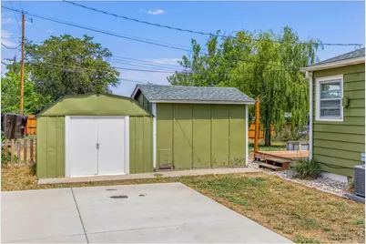 2443 Mountain View Dr, Loveland, CO 80538 - Photo 25
