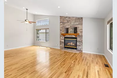 1635 Brook Ct, Estes Park, CO 80517 - Photo 13