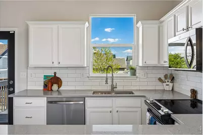 2322 Asoka St, Strasburg, CO 80136 - Photo 17