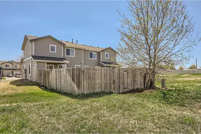 3121 Swan Point Dr, Evans, CO 80620 - Photo 29