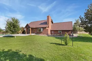 2121 E 20th St, Greeley, CO 80631 - Photo 1