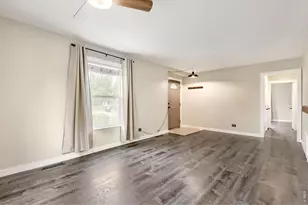 1735 W Burlington Pl, Denver, CO 80221 - Photo 7