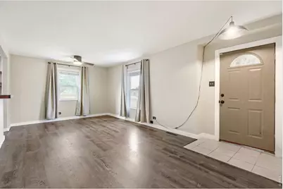 1735 W Burlington Pl, Denver, CO 80221 - Photo 9