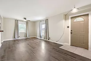 1735 W Burlington Pl, Denver, CO 80221 - Photo 9