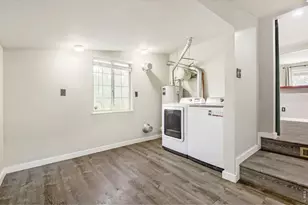 1735 W Burlington Pl, Denver, CO 80221 - Photo 27
