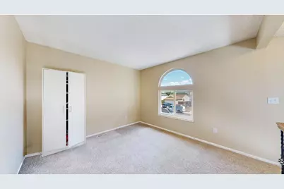 5047 E 112th Ct, Thornton, CO 80233 - Photo 9