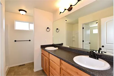 2412 Juno Ln, Johnstown, CO 80534 - Photo 25
