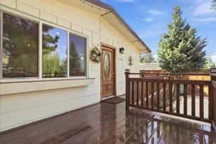 435 Columbine Ave, Estes Park, CO 80517 - Photo 3