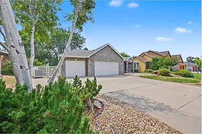 1010 N 4th St, Johnstown, CO 80534 - Photo 3