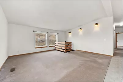 8266 Gray Squirrel Ct, Loveland, CO 80538 - Photo 5