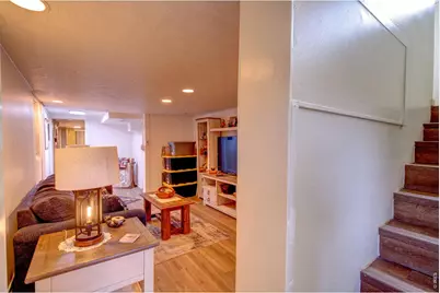 909 Riverside Dr, Estes Park, CO 80517 - Photo 33