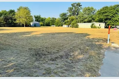 326 E Fletcher St, Haxtun, CO 80731 - Photo 1