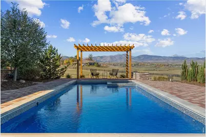 7047 Goose Point Ct, Longmont, CO 80503 - Photo 3