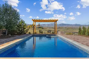 7047 Goose Point Ct, Longmont, CO 80503 - Photo 3