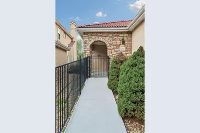 1900 N Shore Dr, Longmont, CO 80503 - Photo 5