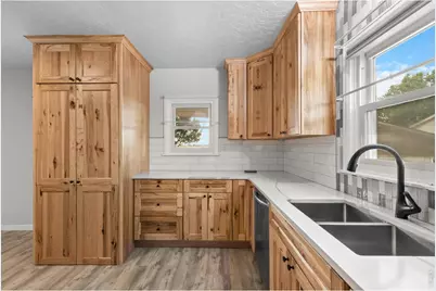 16524 County Road 394, La Salle, CO 80645 - Photo 9