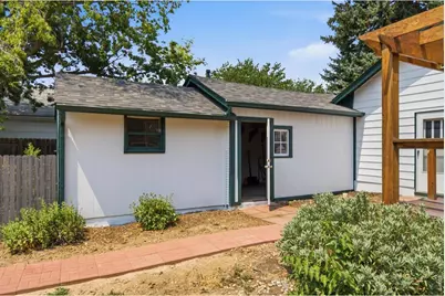 338 W 9th St, Loveland, CO 80537 - Photo 33