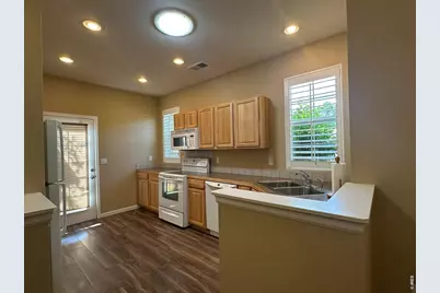 1238 Finch St, Loveland, CO 80537 - Photo 7