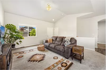 846 S Prairie Dr, Milliken, CO 80543 - Photo 5