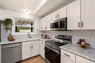1829 Ranae Pl, Loveland, CO 80537 - Photo 3