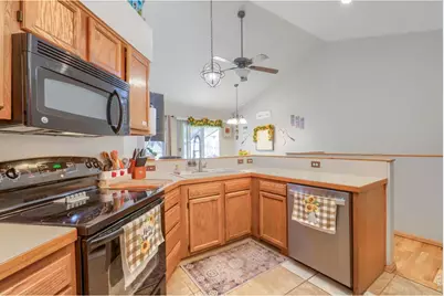 705 Country Acres Dr, Johnstown, CO 80534 - Photo 9