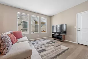 2478 Winding Dr, Longmont, CO 80504 - Photo 11