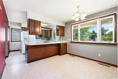 2612 Mountain View Ave, Longmont, CO 80503 - Photo 3