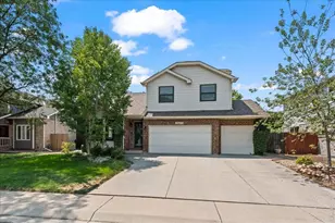 2431 Maplewood Cir E, Longmont, CO 80503 - Photo 1